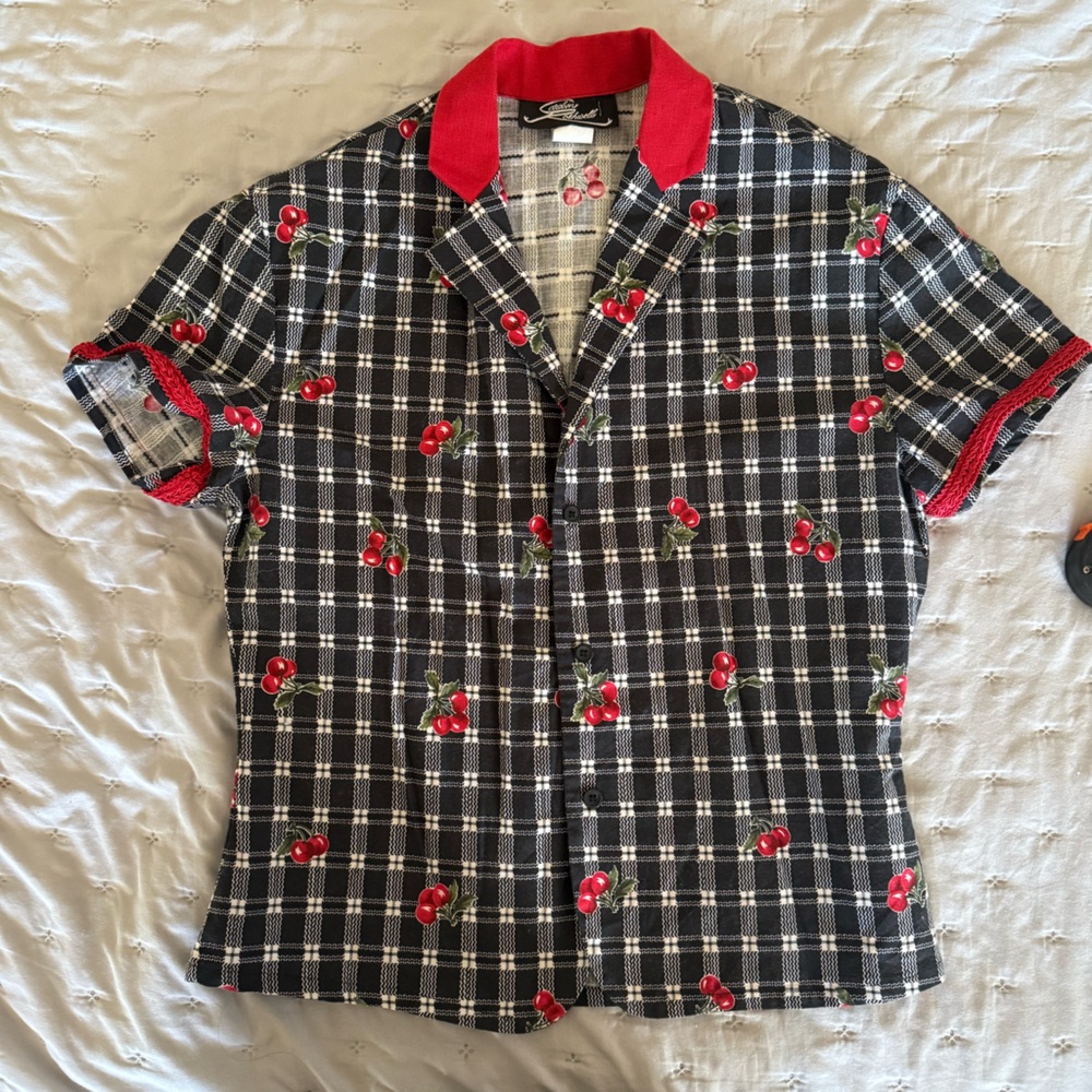 Vintage women’s Cherry Print Plaid Shirt